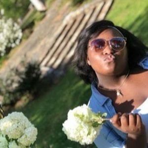 Meet your Posher, Ayanna